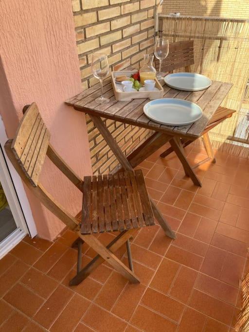 Coqueto Apartamento De Playa Con Piscina Y Terraza บาเลนเซีย ภายนอก รูปภาพ