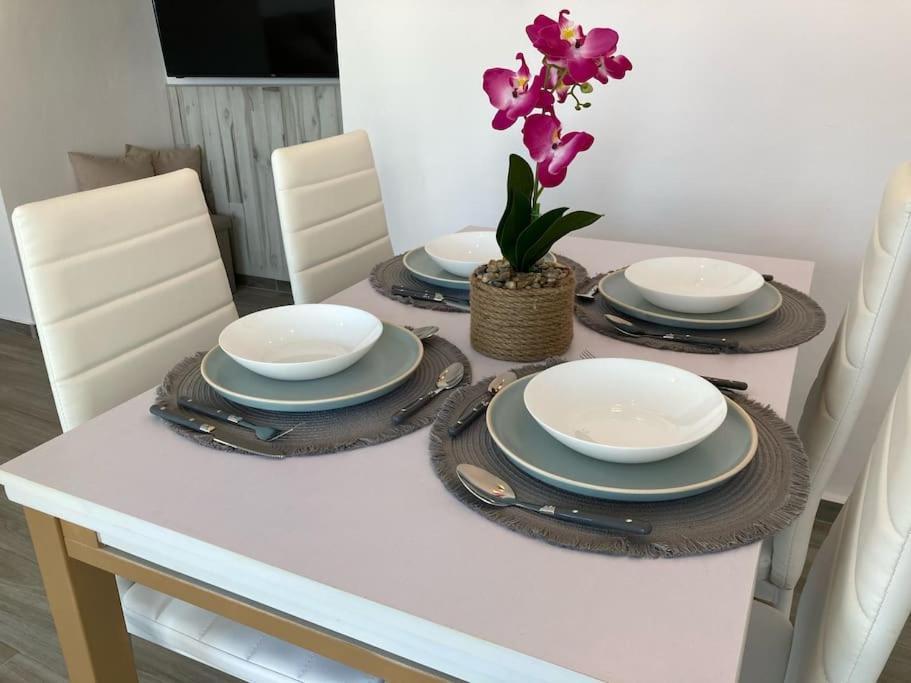 Coqueto Apartamento De Playa Con Piscina Y Terraza บาเลนเซีย ภายนอก รูปภาพ