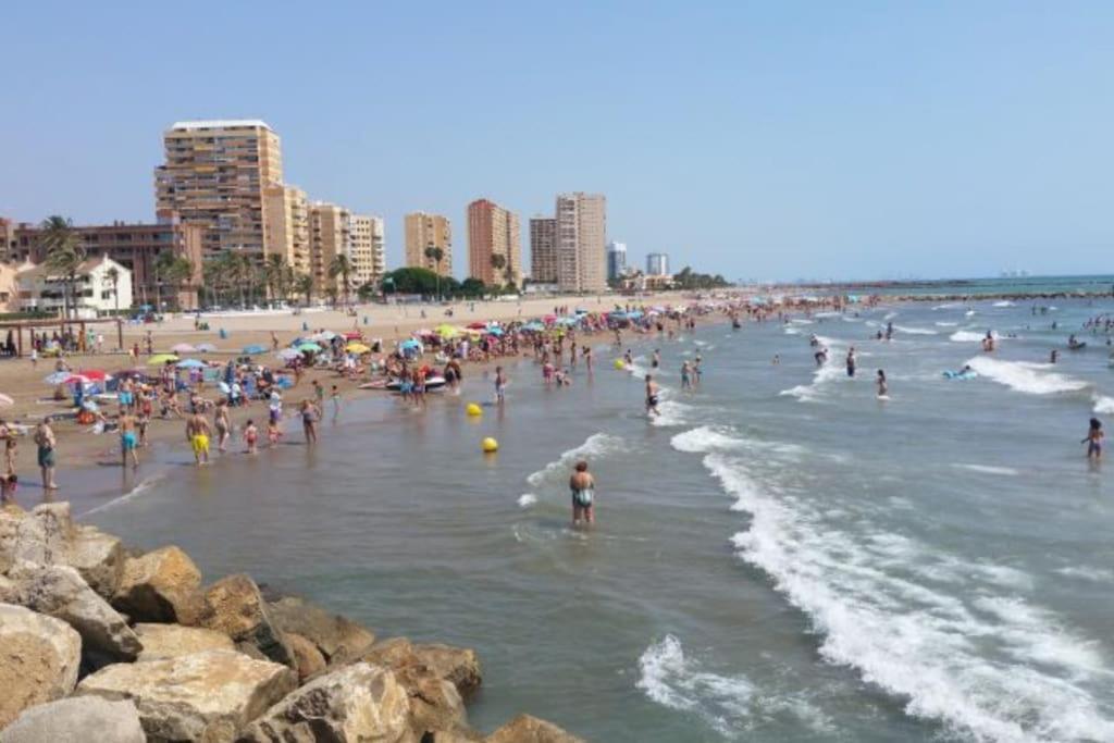 Coqueto Apartamento De Playa Con Piscina Y Terraza บาเลนเซีย ภายนอก รูปภาพ